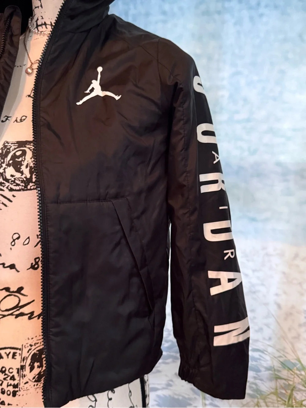 Jordan lightweight hooded